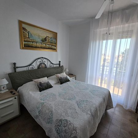 Апартаменты Casa Dell' Ulivo Дезенцано-дель-Гарда Экстерьер фото